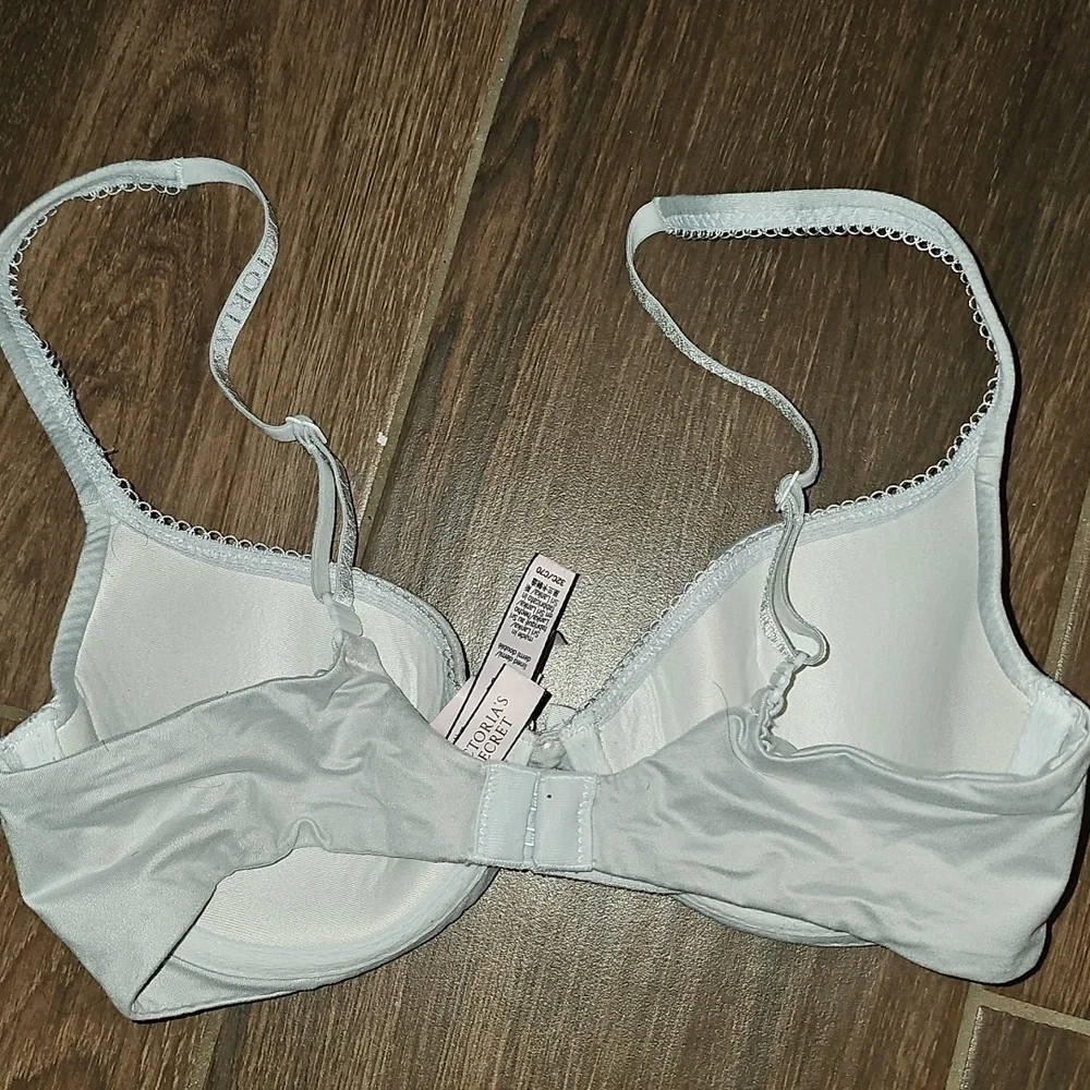 VICTORIA'S SECRET BODY BY VICTORIA LINED DEMI SZ 32C